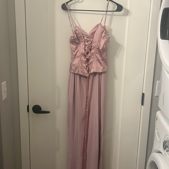 Elegant pink maxi dress with corset - Picture 2 of 3